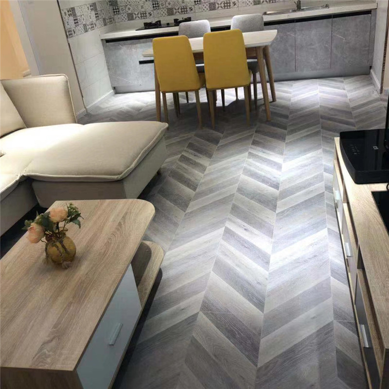 魚(yú)骨拼強(qiáng)化地板.jpg 魚(yú)骨拼強(qiáng)化地板.jpg