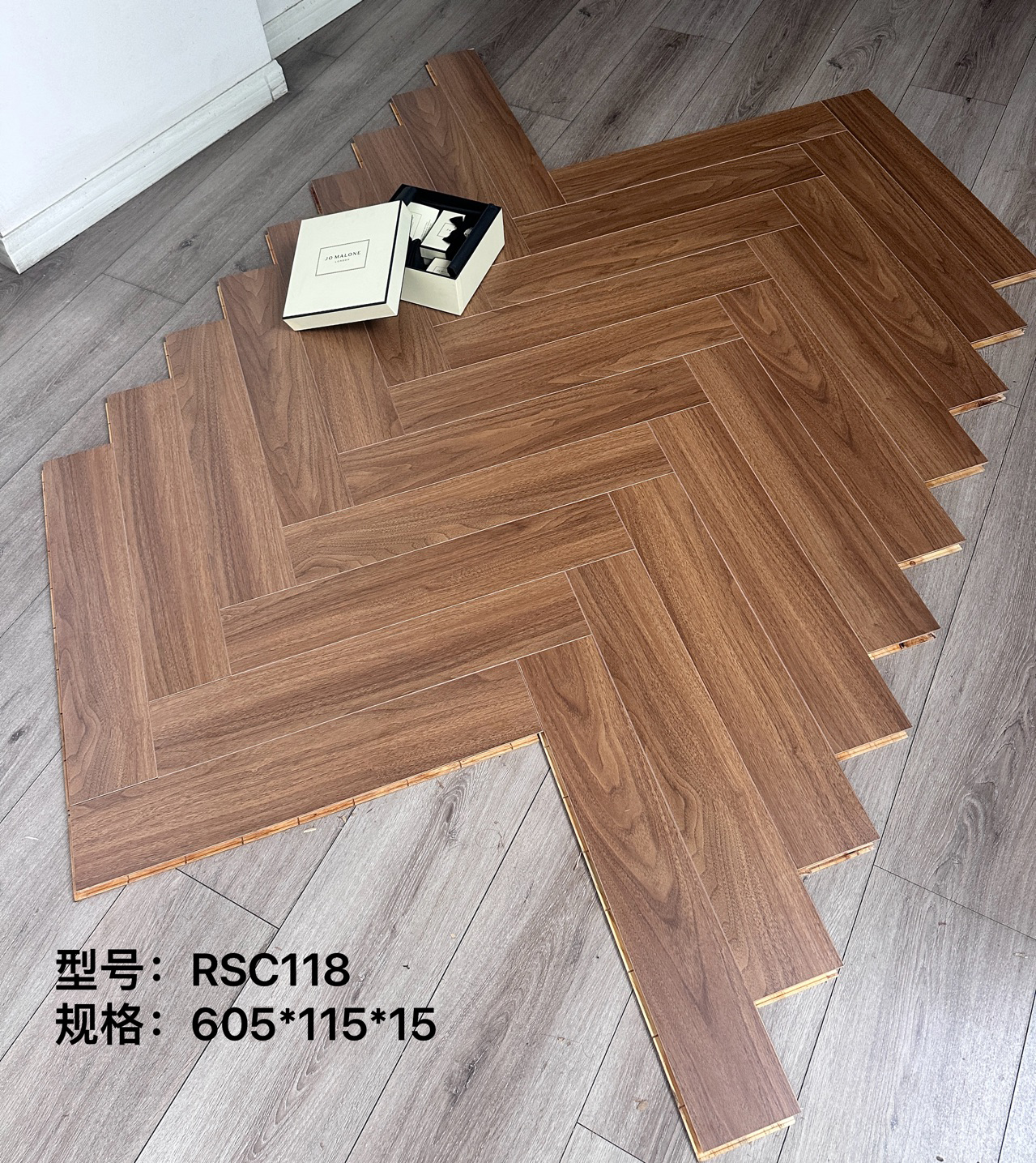 1702345493120945.jpg 118.jpg